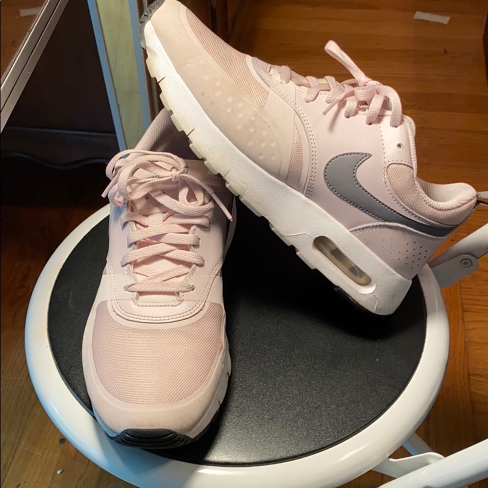 Nike air